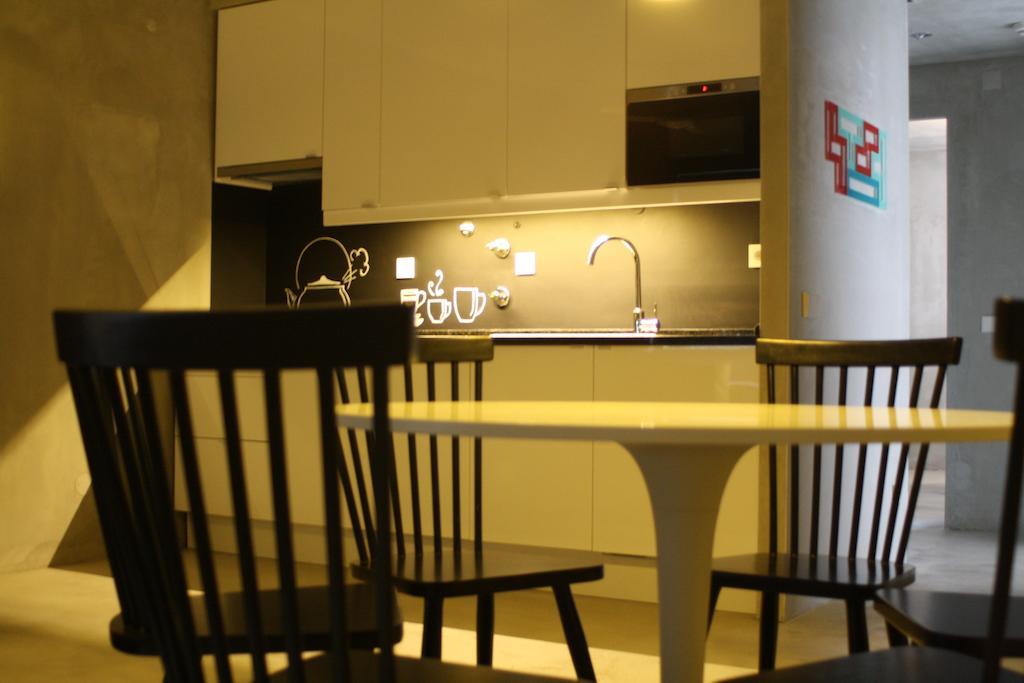 N1 Hostel Apartments And Suites Santarém Quarto foto