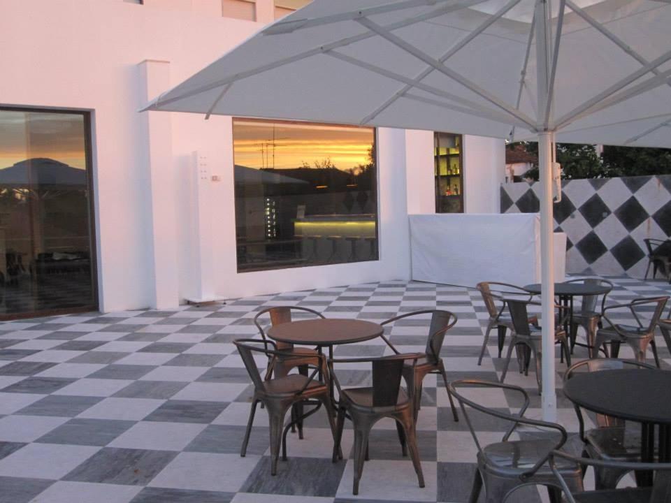 N1 Hostel Apartments And Suites Santarém Exterior foto